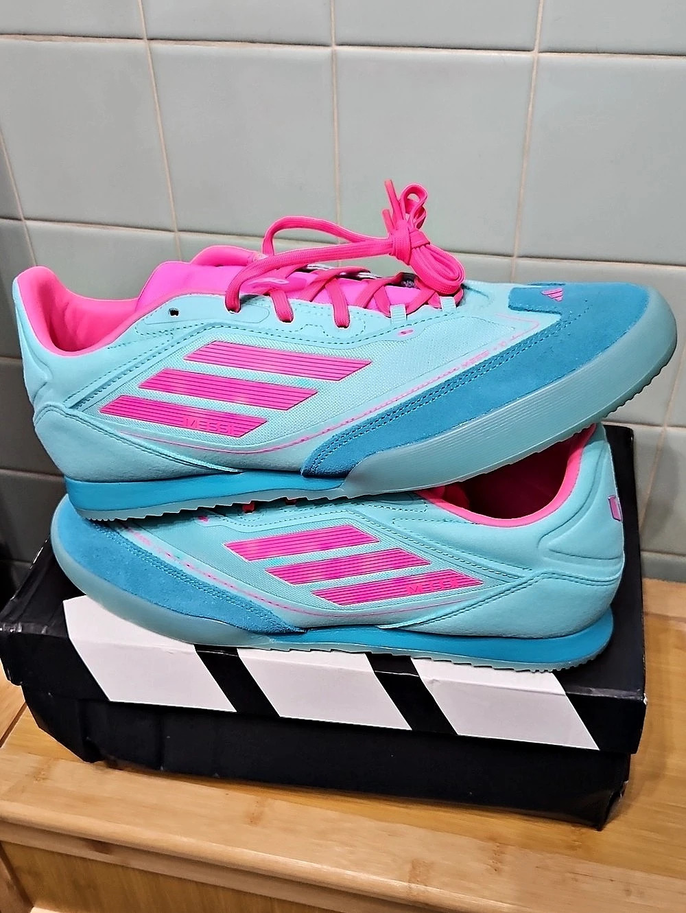 adidas F50 Freestyle Messi Soccer Sneakers Blue & Pink Men US 12 NWT